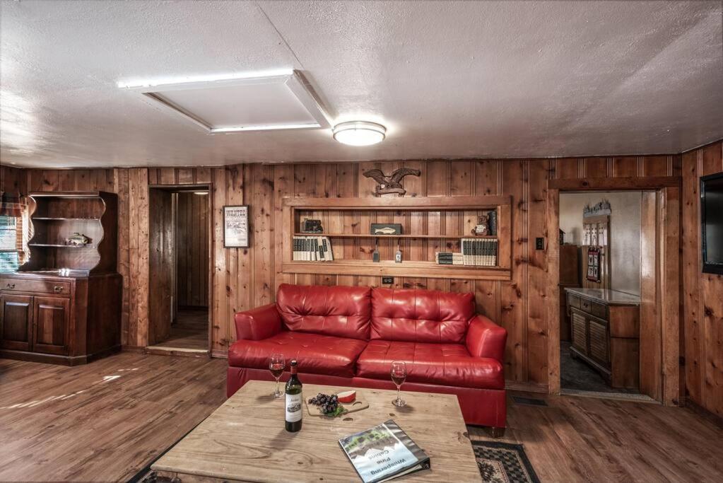Coyote Cabin - Private Hot Tub - Upper Canyon رويدوسو، نيومكسيكو المظهر الخارجي الصورة